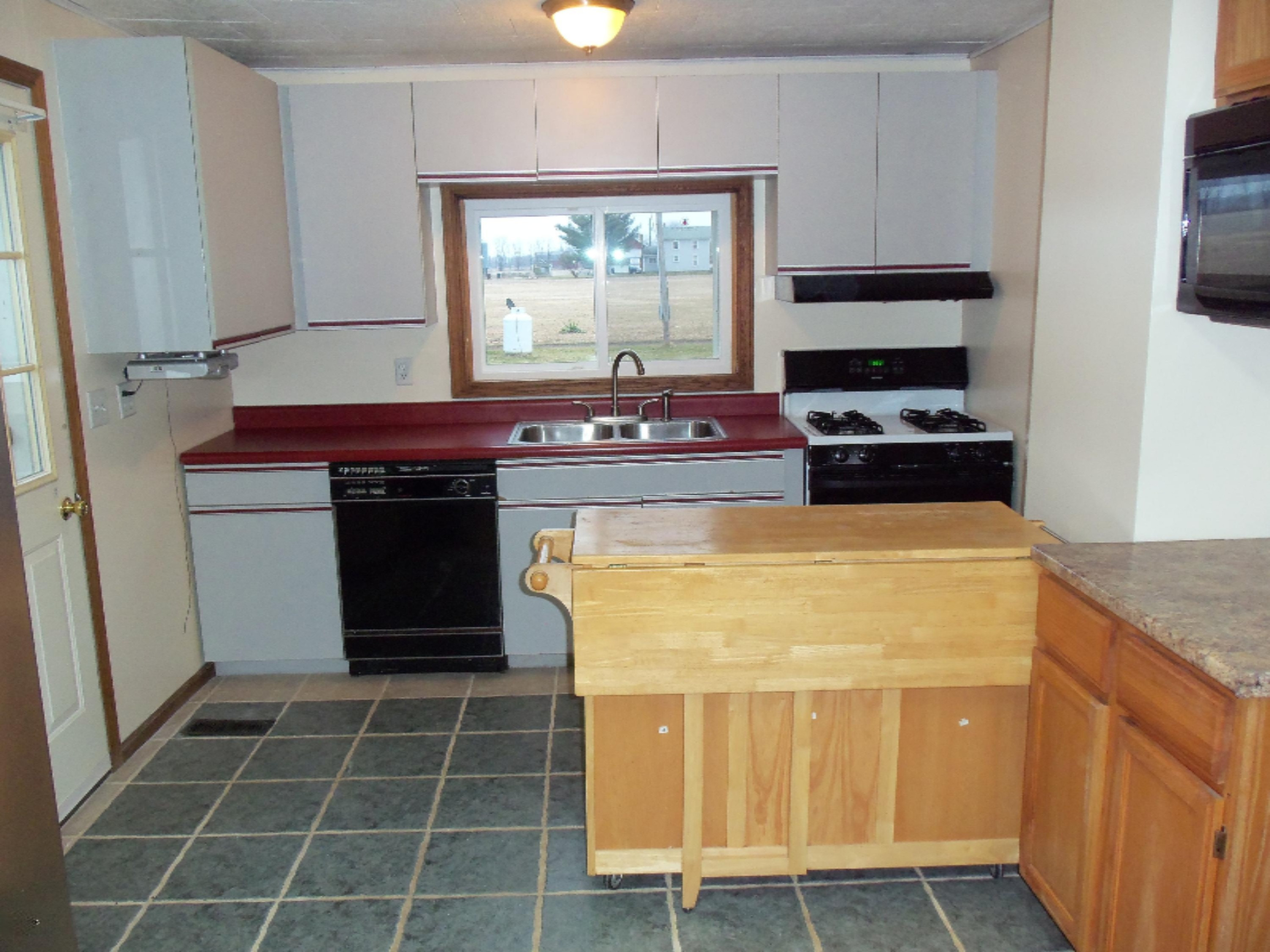 712 East Girard Road Quincy, MI 49082 - Photo 5 of 27 101_4110