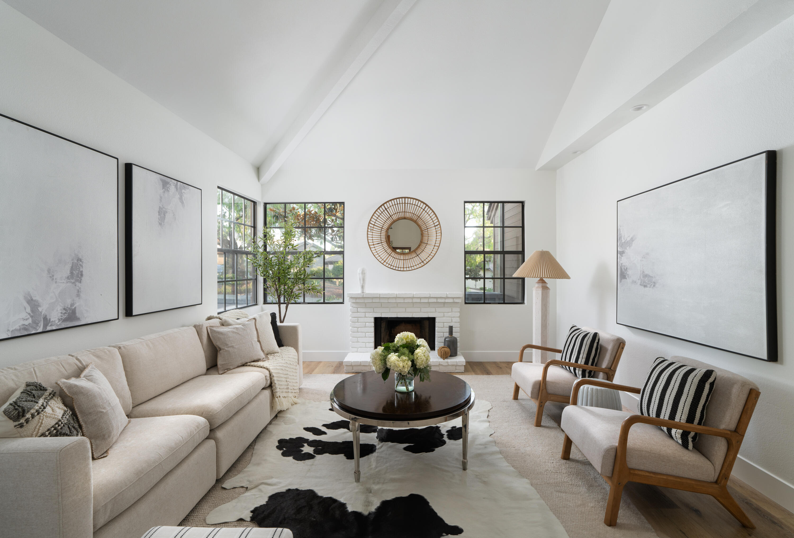 778 Dos Hermanos Road Santa Barbara, CA 93111 - Photo 3 of 23 Living Room