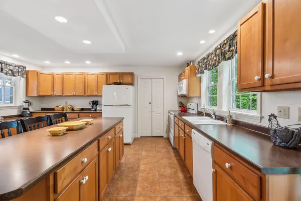 $2,500,000 | 49 Megquier Road, Gray, ME 04039