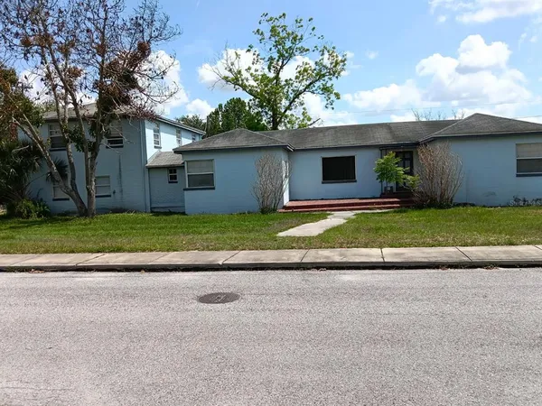 $449,900 | 1011 Northeast 2nd Street, Mulberry, FL 33860