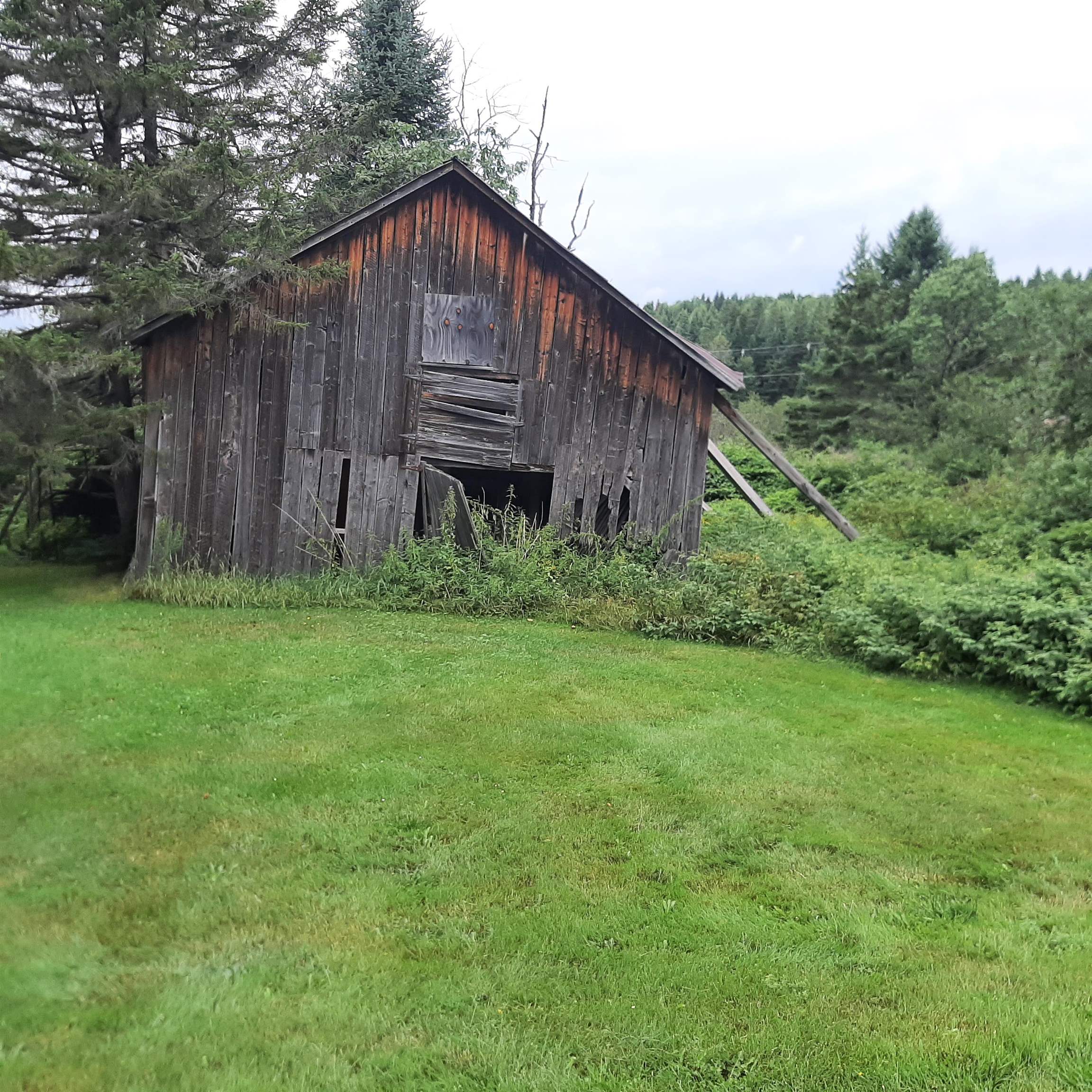 605 Hill Road Pittsburg, NH 03592 - Photo 13 of 13 Gallery Image 13