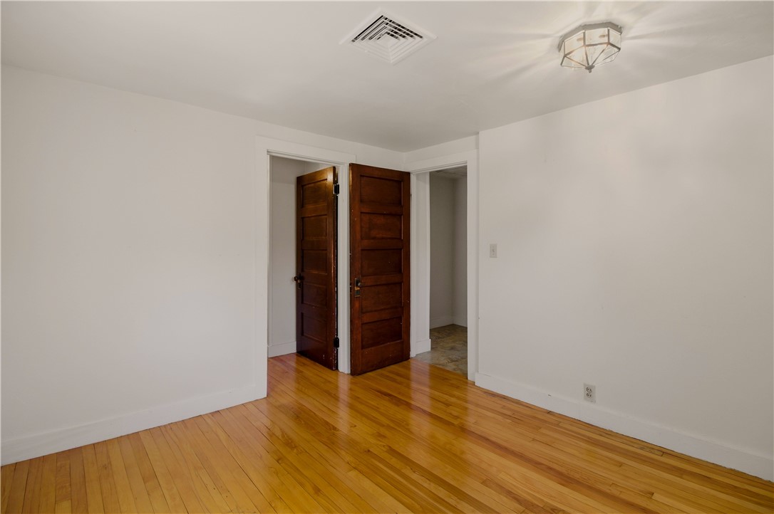 1861 East Main Road Portsmouth, RI 02871 - Photo 23 of 35 Bedroom 4