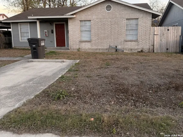$1,095 | 808 West Olmos Drive, San Antonio, TX 78212