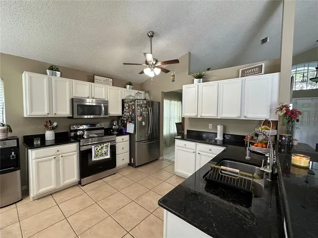 $2,300 | 2227 Mallory Circle, Haines City, FL 33844