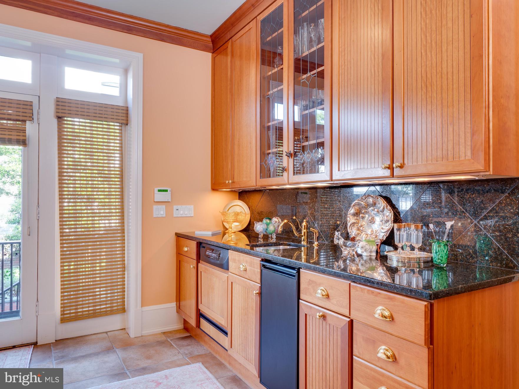 712 East Capitol Street Northeast Washington, DC 20003 - Photo 33 of 79