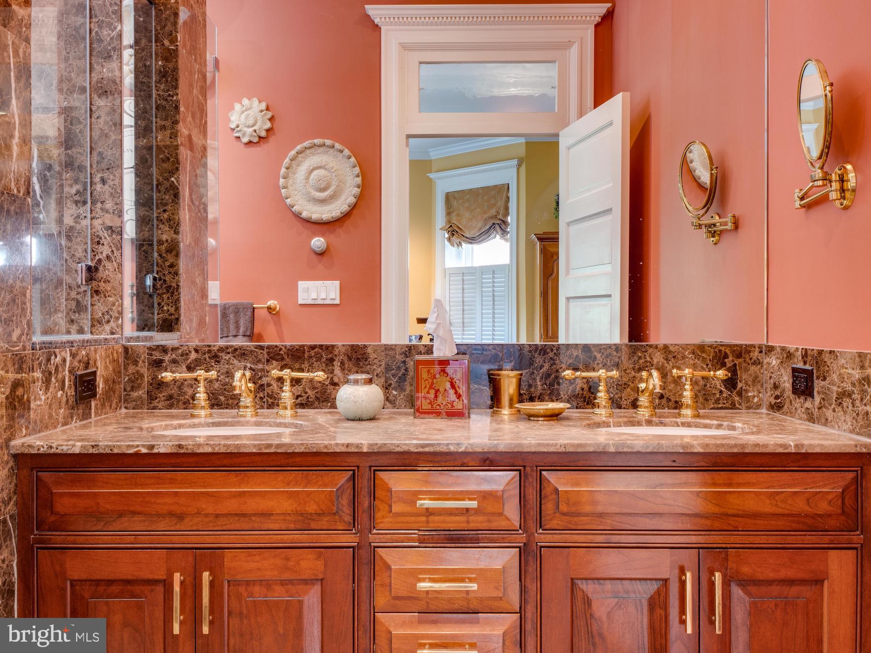 712 East Capitol Street Northeast Washington, DC 20003 - Photo 50 of 79 Dual Vanities