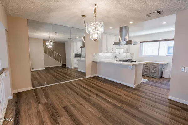 $799,000 | 105 North Almansor Street, Unit 6, Alhambra, CA 91801