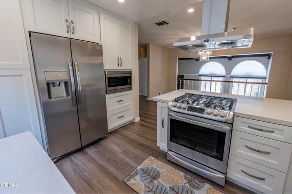 $799,000 | 105 North Almansor Street, Unit 6, Alhambra, CA 91801