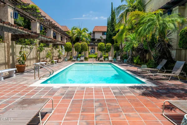 $799,000 | 105 North Almansor Street, Unit 6, Alhambra, CA 91801