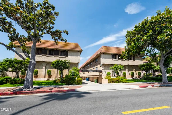 $799,000 | 105 North Almansor Street, Unit 6, Alhambra, CA 91801