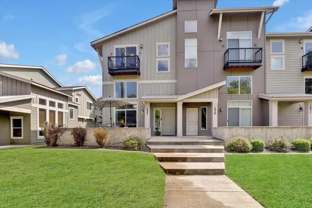 $575,000 | 1827 West Bridge Avenue, Spokane, WA 99201