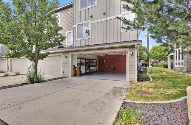 $575,000 | 1827 West Bridge Avenue, Spokane, WA 99201