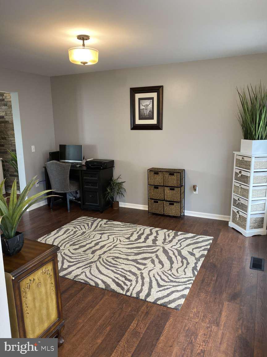 150 Olde Hickory Road Mount Wolf, PA 17347 - Photo 5 of 45