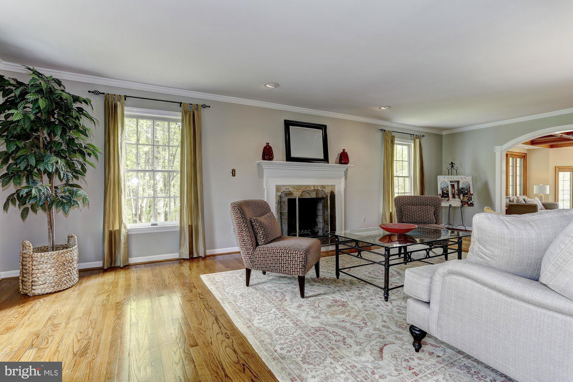 2138 Highland Ridge Drive Phoenix, MD 21131 - Photo 4 of 30 Living Room