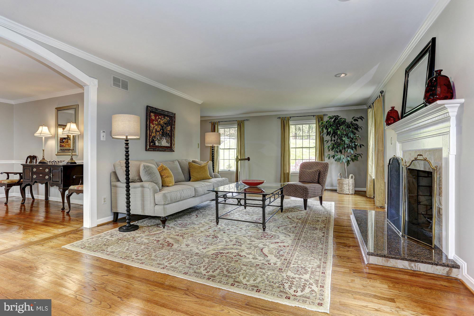 2138 Highland Ridge Drive Phoenix, MD 21131 - Photo 5 of 30 Living Room