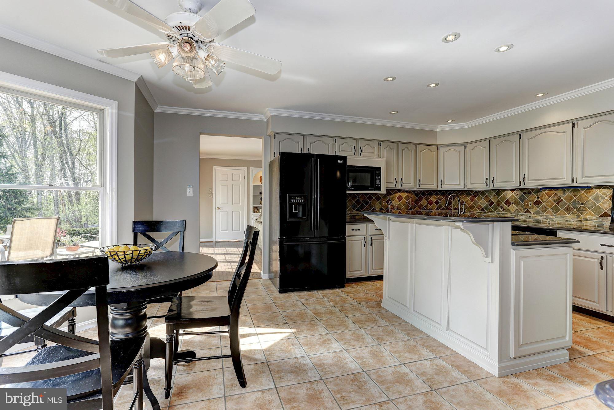 2138 Highland Ridge Drive Phoenix, MD 21131 - Photo 9 of 30 Kitchen