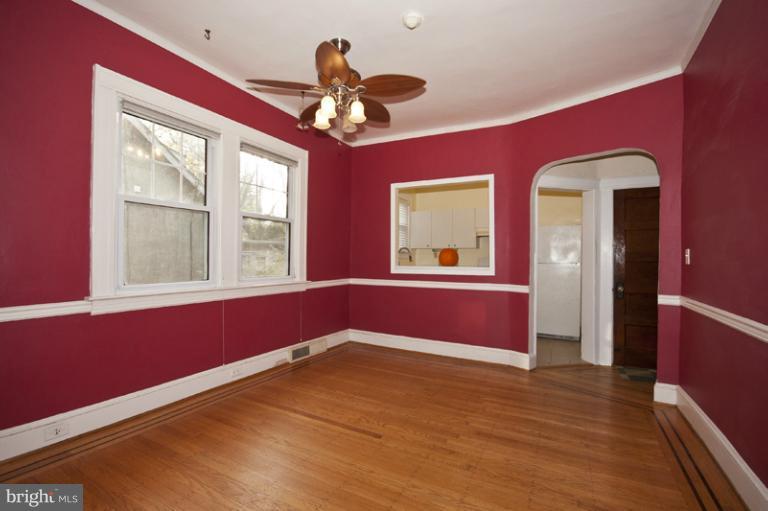 701 Cedarcroft Road Baltimore, MD 21212 - Photo 5 of 22 Dining Room to Kitchen
