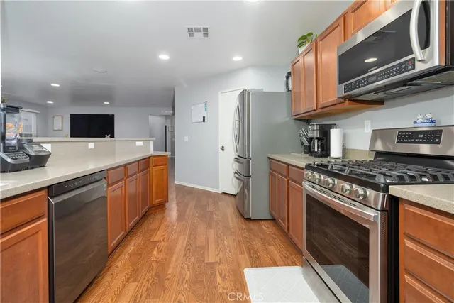 $519,900 | 684 Julian Avenue, San Jacinto, CA 92582