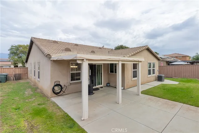 $519,900 | 684 Julian Avenue, San Jacinto, CA 92582