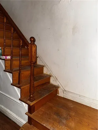 a view of entryway
