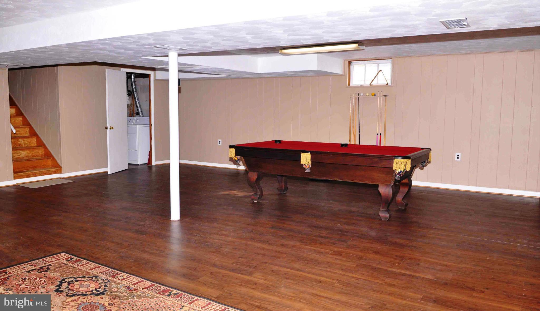 1539 Long Point Road Pasadena, MD 21122 - Photo 11 of 20 Family Room