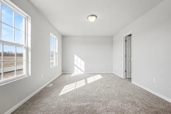 $389,900 | 12861 High Rdg Court, Freeport, MI 49325