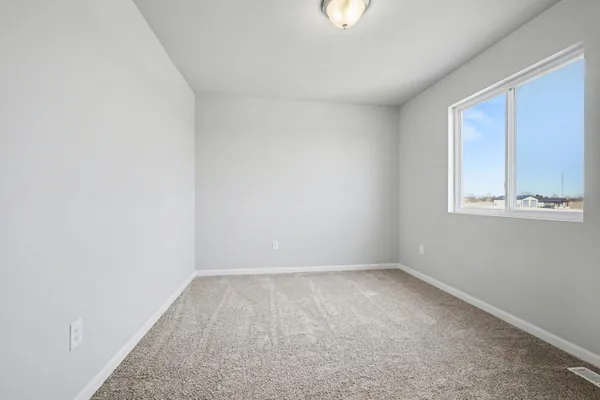 $389,900 | 12861 High Rdg Court, Freeport, MI 49325