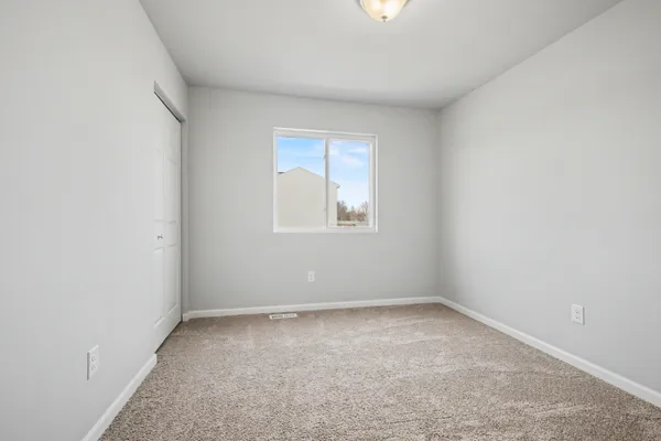 $389,900 | 12861 High Rdg Court, Freeport, MI 49325