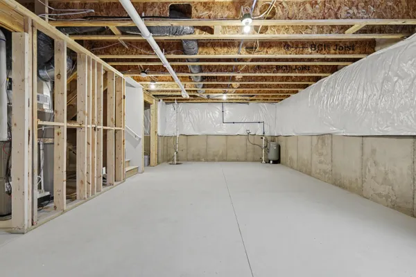 $389,900 | 12861 High Rdg Court, Freeport, MI 49325