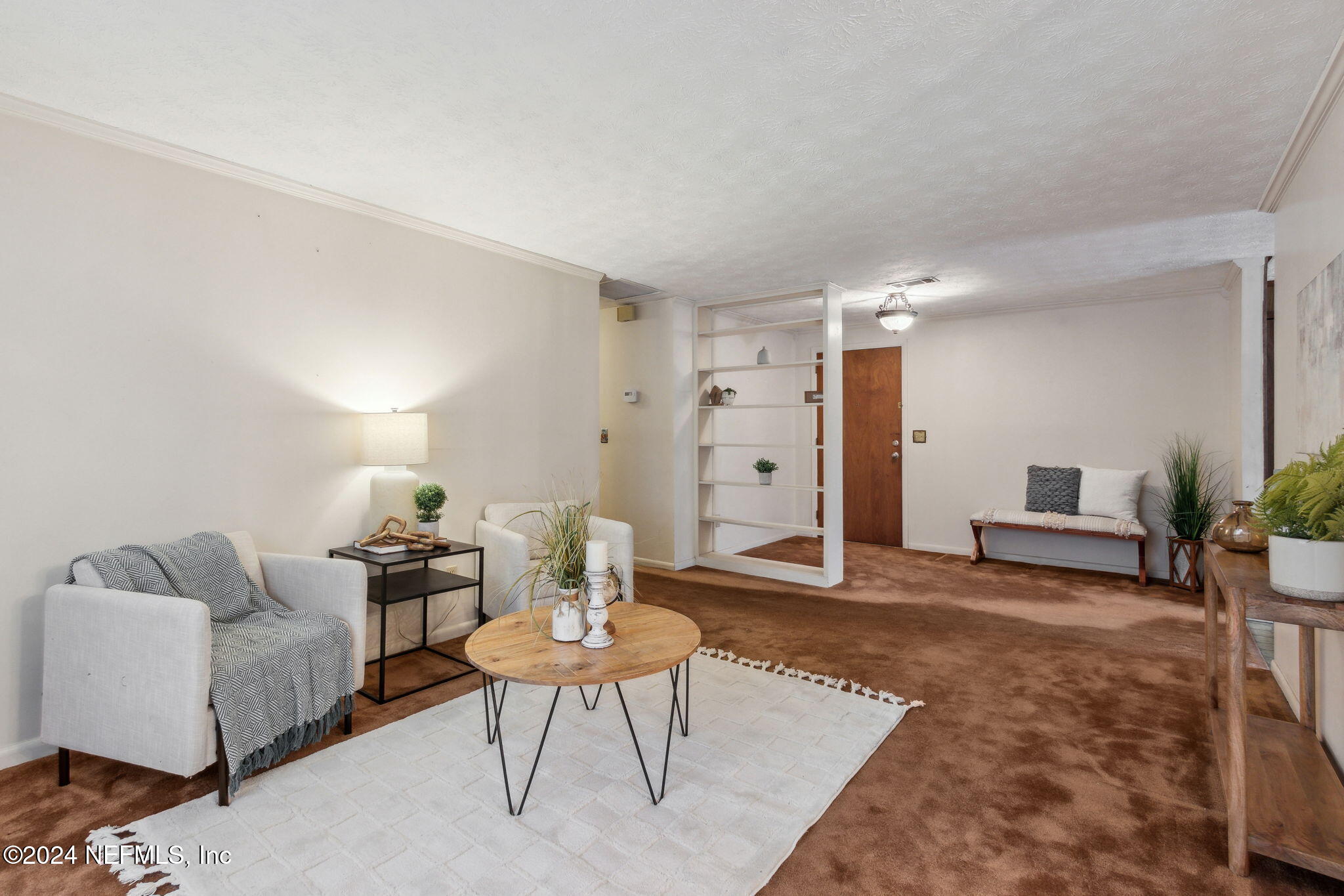 8585 Thims Avenue Jacksonville, FL 32221 - Photo 7 of 42 Living room