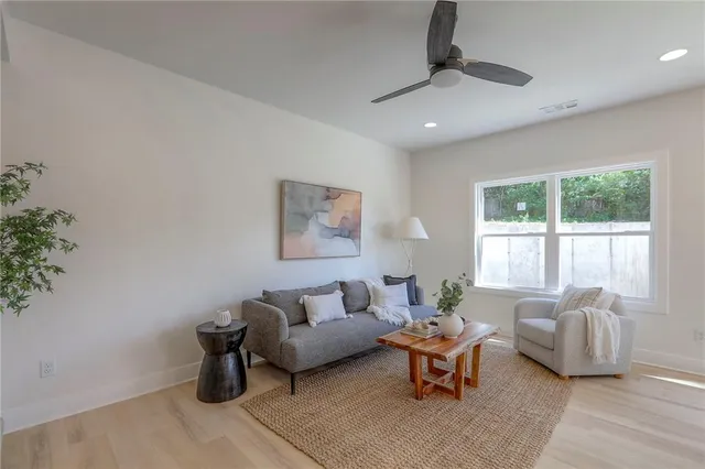 $529,000 | 427 West Linden Avenue, Independence, MO 64050