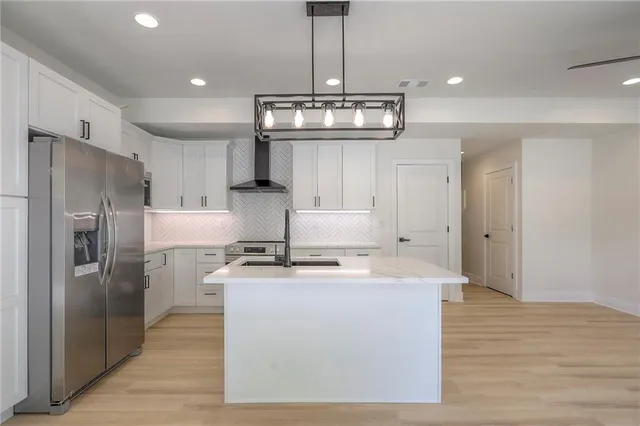 $529,000 | 427 West Linden Avenue, Independence, MO 64050