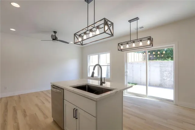 $529,000 | 427 West Linden Avenue, Independence, MO 64050