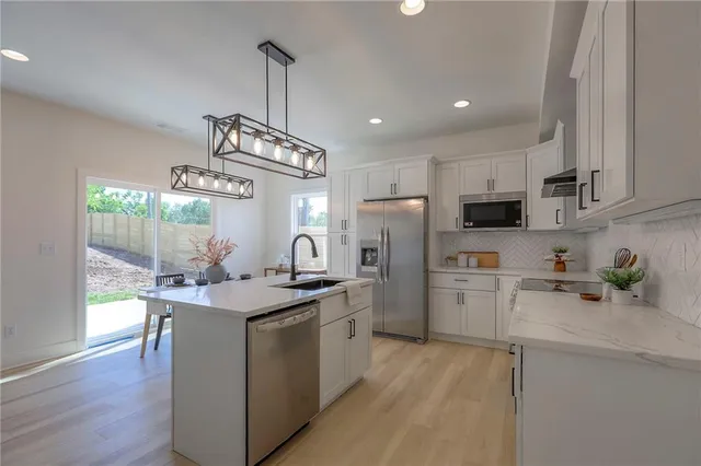 $529,000 | 427 West Linden Avenue, Independence, MO 64050