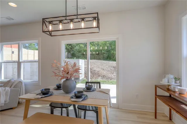 $529,000 | 427 West Linden Avenue, Independence, MO 64050