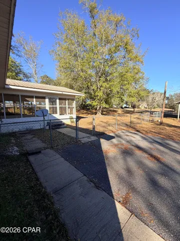 $199,900 | 2120 River Road, Sneads, FL 32460