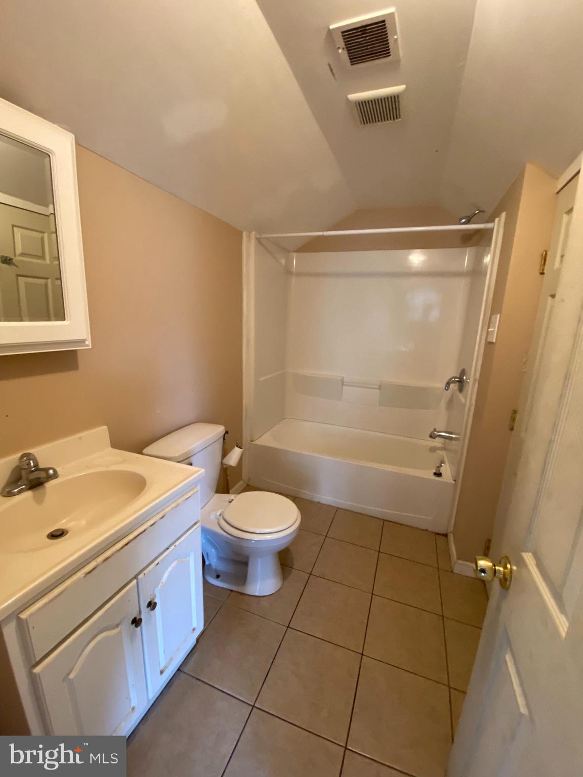 141 High Street, Unit 1 Mount Holly, NJ 08060 - Photo 9 of 9