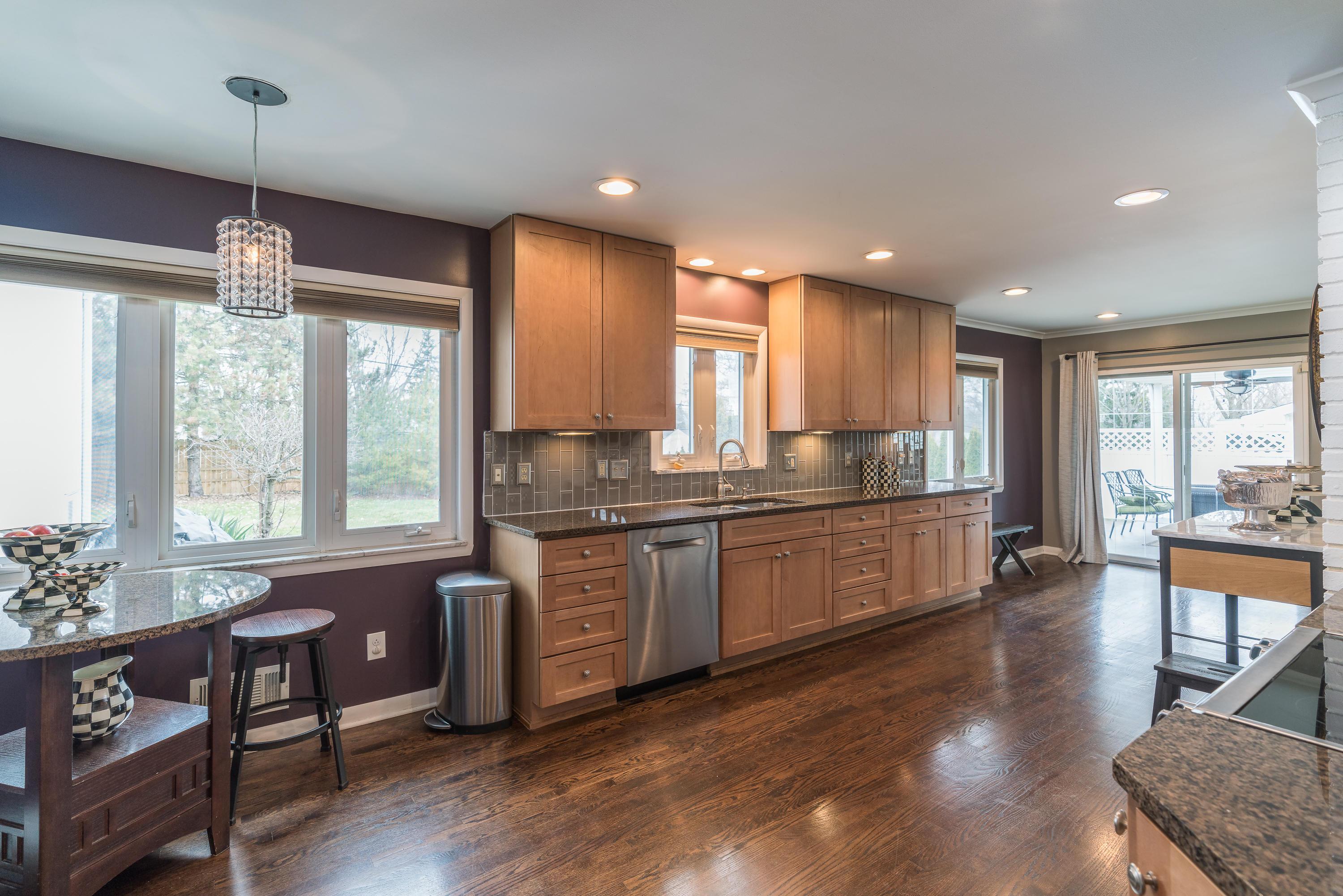 1468 Zollinger Road Columbus, OH 43221 - Photo 11 of 40