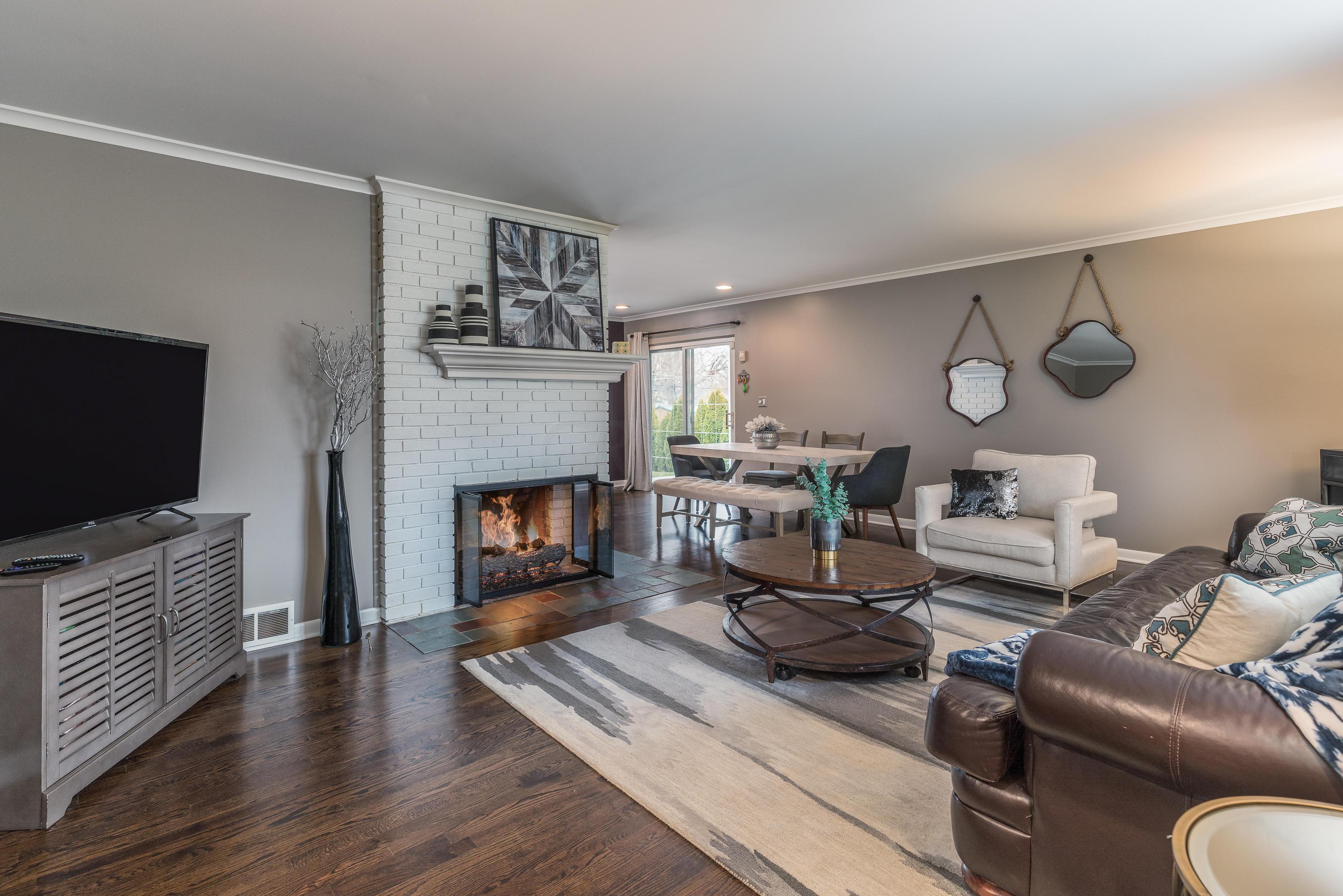 1468 Zollinger Road Columbus, OH 43221 - Photo 4 of 40