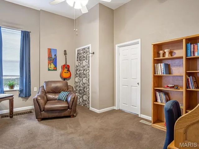 $169,900 | 1031 South Charles Street, Belleville, IL 62220