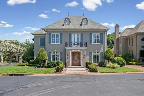 $749,900 | 7284 Mont Blanc Drive, Germantown, TN 38138