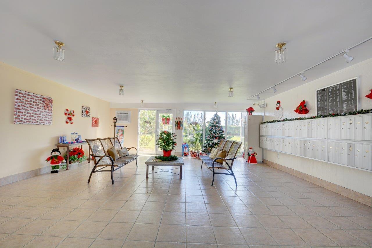 5500 Northwest 2nd Avenue, Unit 122 Boca Raton, FL 33487 - Photo 11 of 13 LOBBY