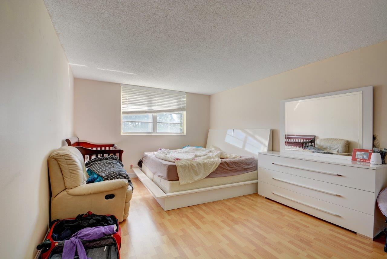 5500 Northwest 2nd Avenue, Unit 122 Boca Raton, FL 33487 - Photo 7 of 13 MASTER BEDROOM