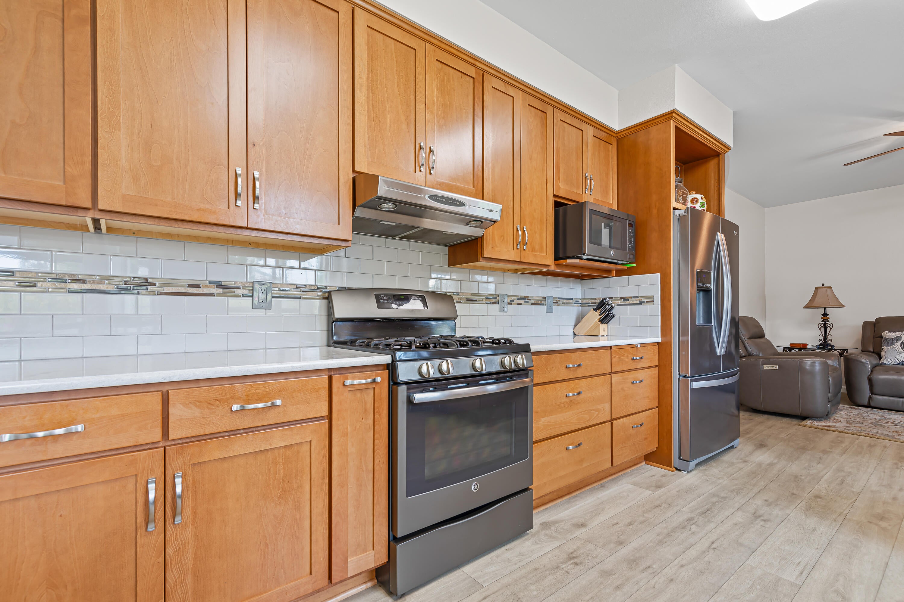 3821 Hilsinger Road Phoenix, OR 97535 - Photo 10 of 47 Kitchen