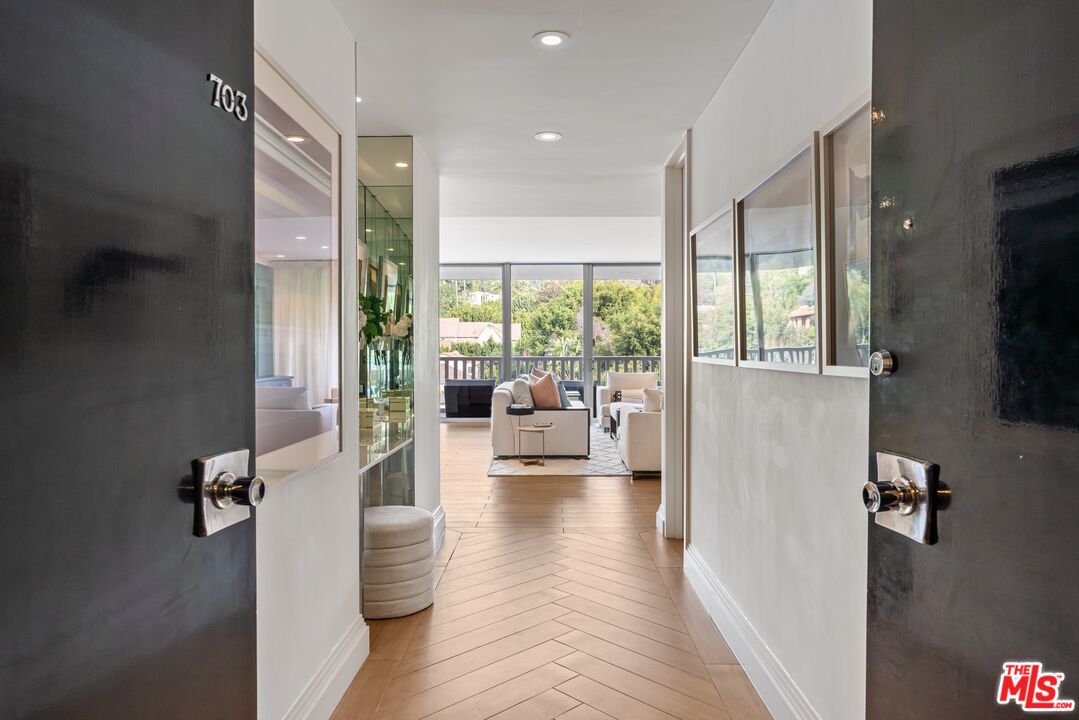 9255 Doheny Road, Unit 703 West Hollywood, CA 90069 - Photo 2 of 28