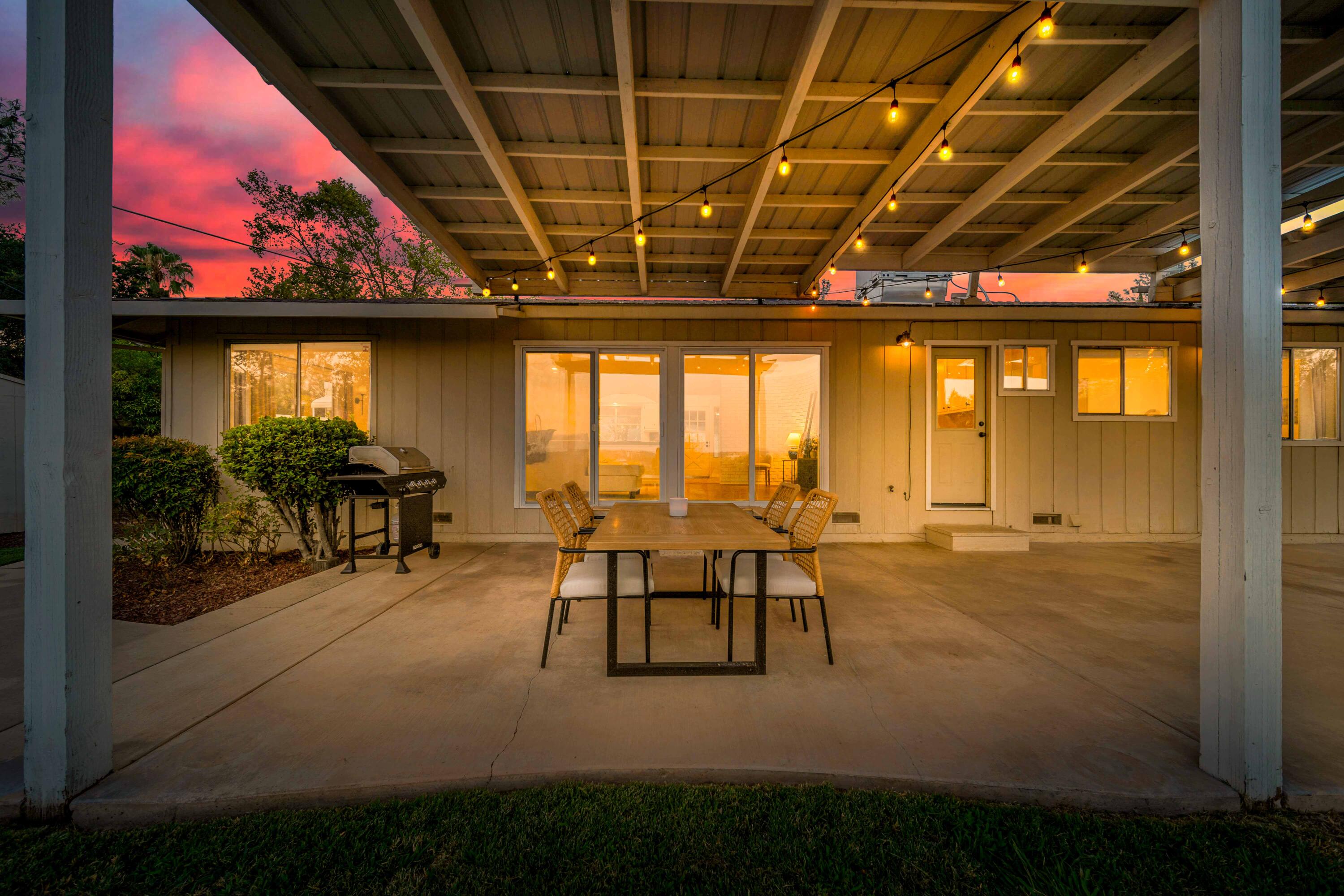 1705 Barbara Road Redding, CA 96003 - Photo 16 of 103 Redding Real Estate Photography-10