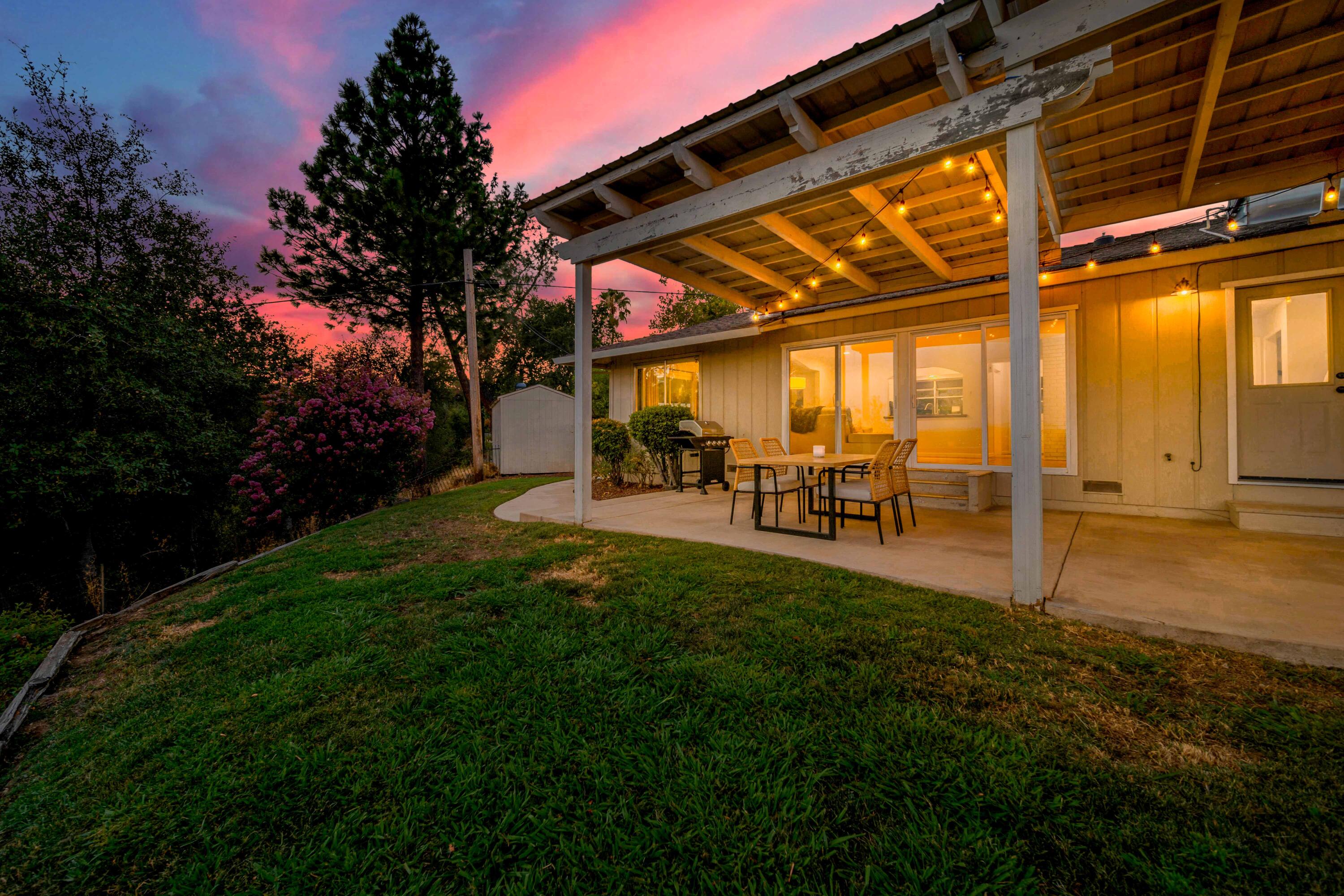 1705 Barbara Road Redding, CA 96003 - Photo 18 of 103 Redding Real Estate Photography-23