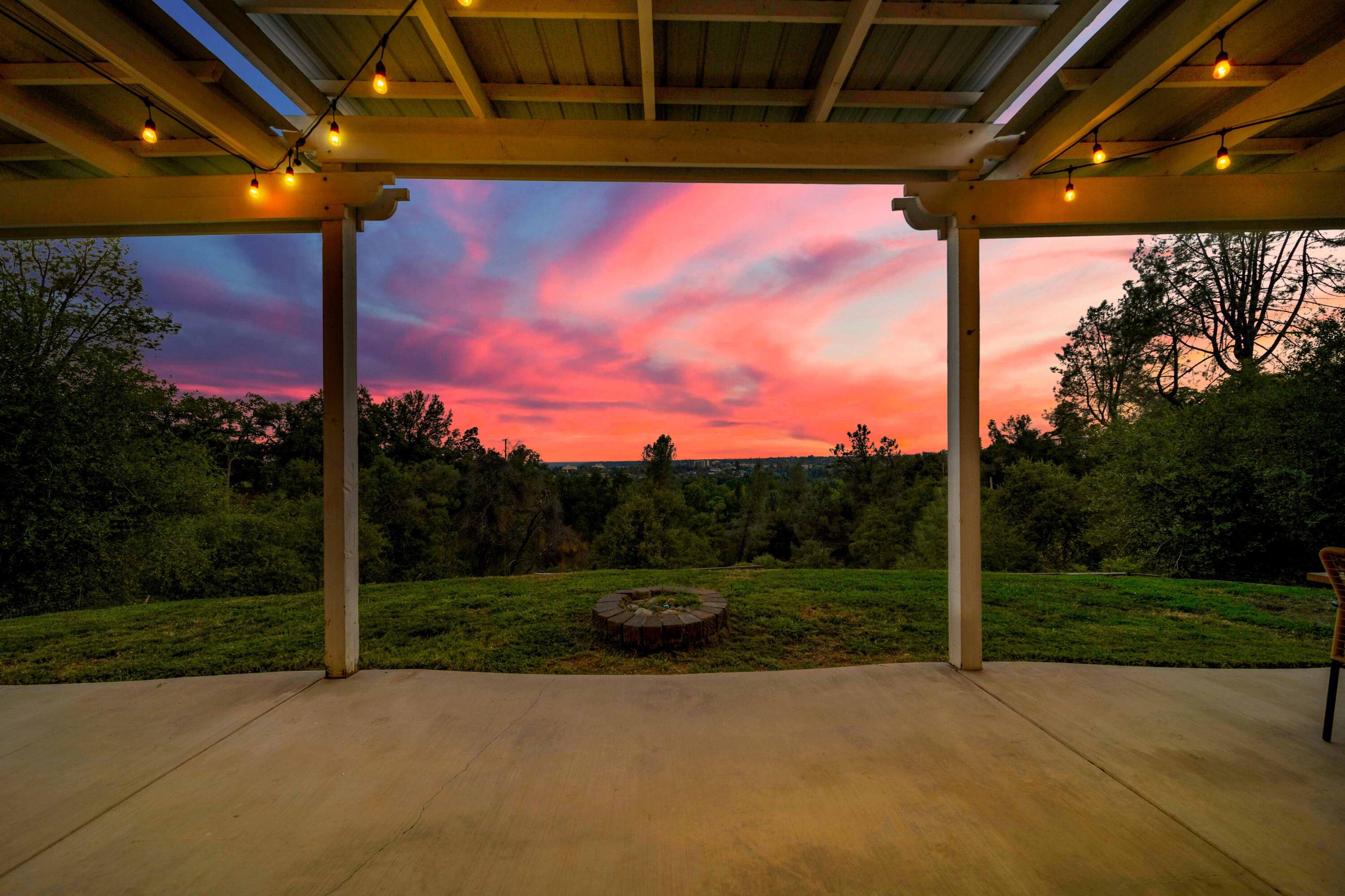 1705 Barbara Road Redding, CA 96003 - Photo 2 of 103 Redding Real Estate Photography-15