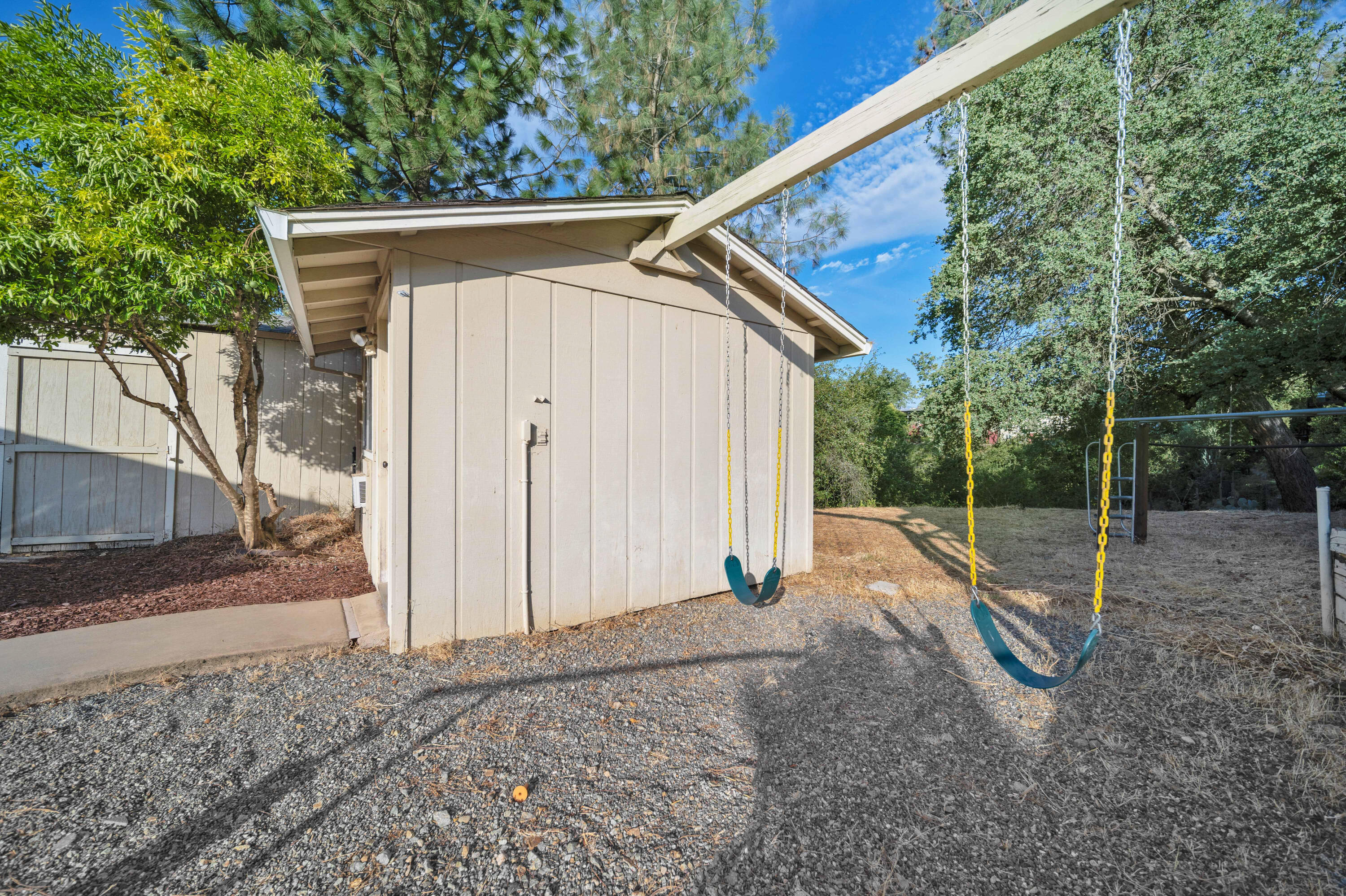 1705 Barbara Road Redding, CA 96003 - Photo 79 of 103 WILLOW-AND-BEN-NAPA-WEDDING-PHOTOGRAPHER