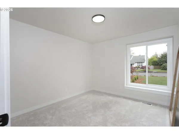 $545,000 | 174 Southwest 10th Avenue, Canby, OR 97013